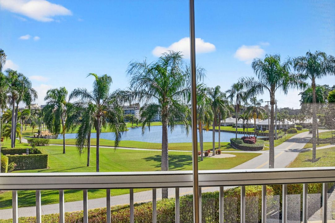 For Sale: $825,000 (3 beds, 2 baths, 3535 Square Feet)