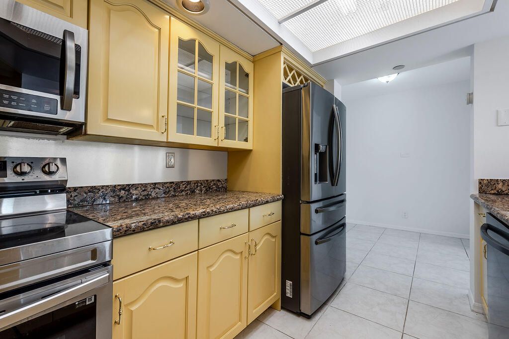 На продажу: $809,000 (2 спален, 2 ванн, 1630 Квадратных фут)