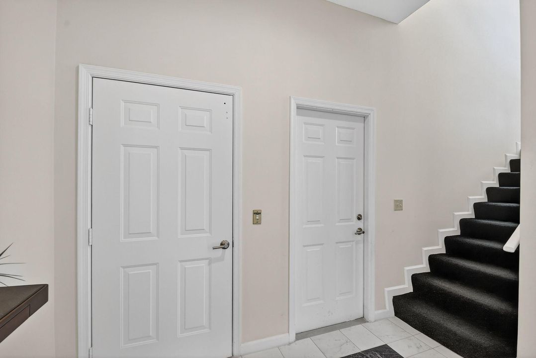 For Sale: $825,000 (3 beds, 2 baths, 3535 Square Feet)