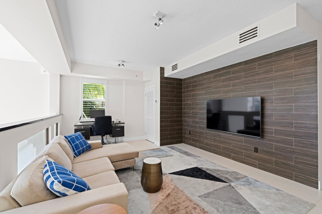 For Sale: $780,000 (2 beds, 2 baths, 2040 Square Feet)