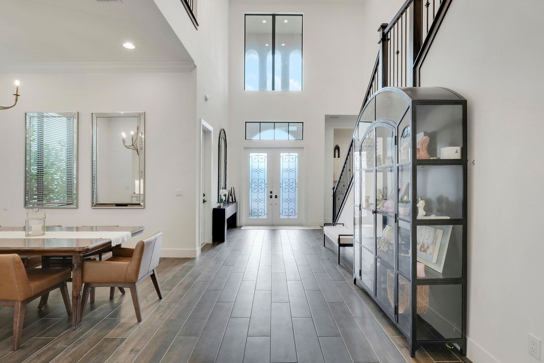 En Venta: $2,500,000 (5 camas, 5 baños, 5109 Pies cuadrados)