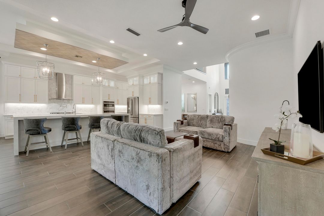 En Venta: $2,500,000 (5 camas, 5 baños, 5109 Pies cuadrados)