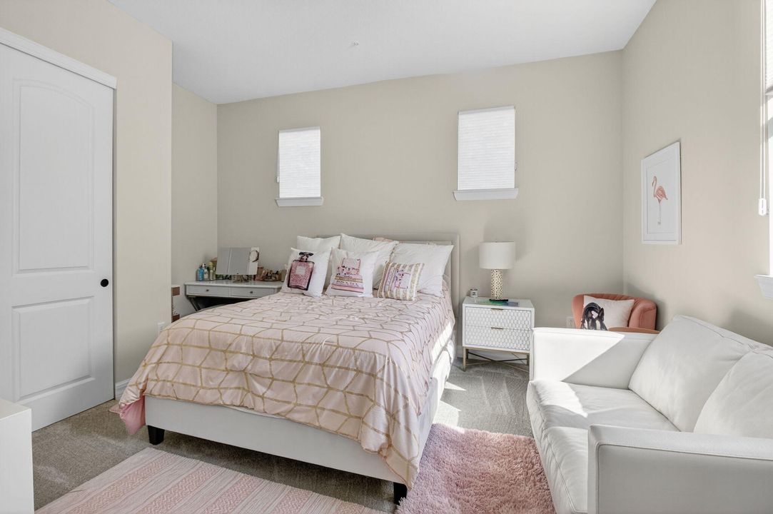 For Sale: $849,000 (3 beds, 2 baths, 2558 Square Feet)