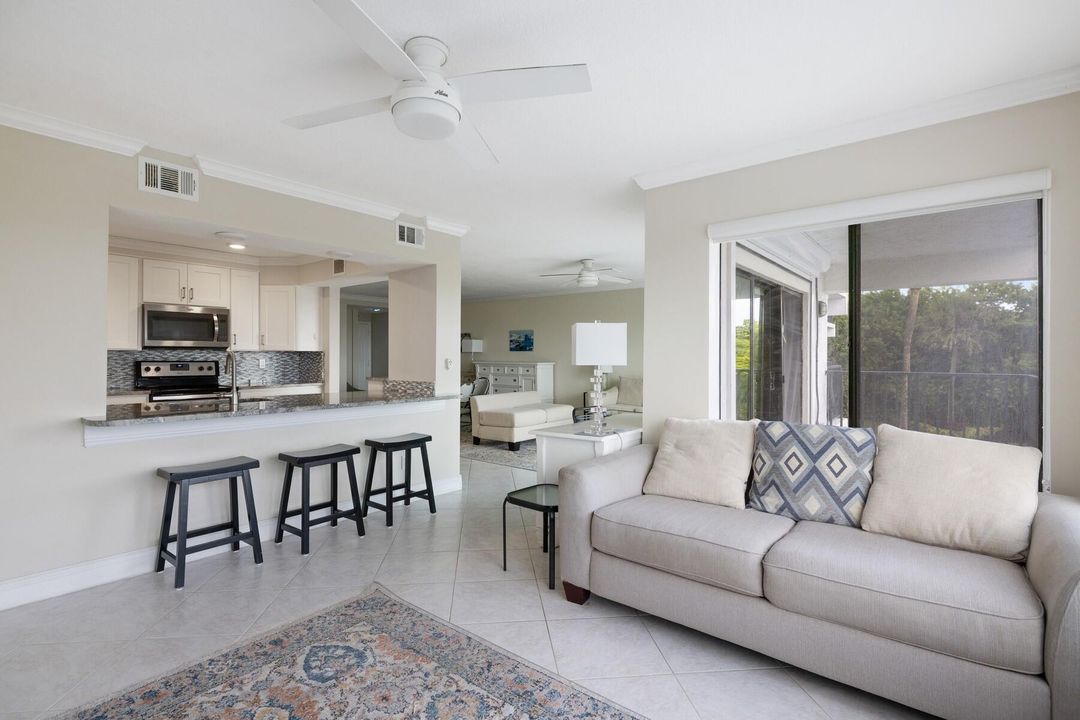 For Sale: $845,000 (2 beds, 2 baths, 1370 Square Feet)