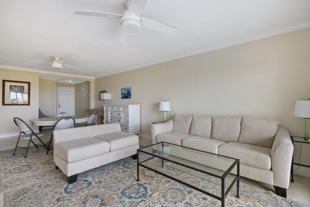 For Sale: $845,000 (2 beds, 2 baths, 1370 Square Feet)