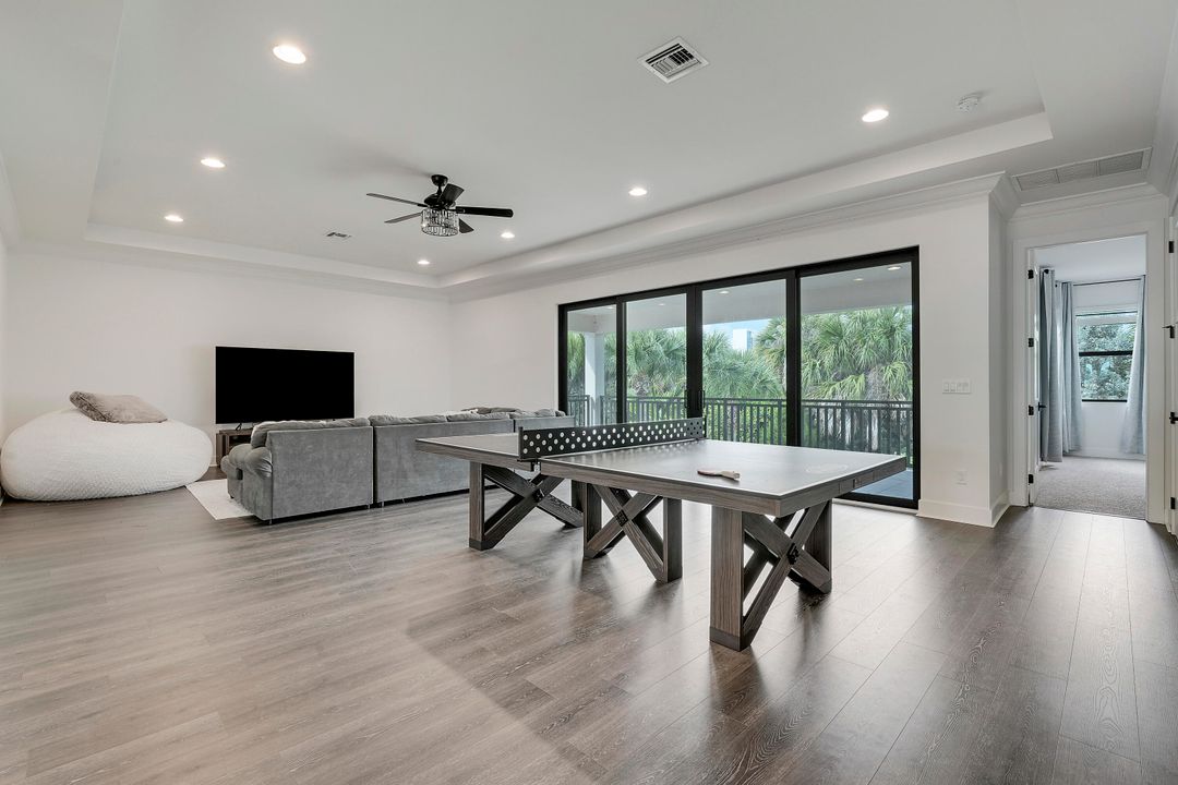 En Venta: $2,500,000 (5 camas, 5 baños, 5109 Pies cuadrados)