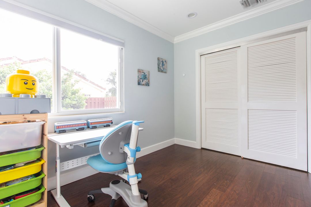 For Sale: $2,200,000 (3 beds, 2 baths, 1654 Square Feet)