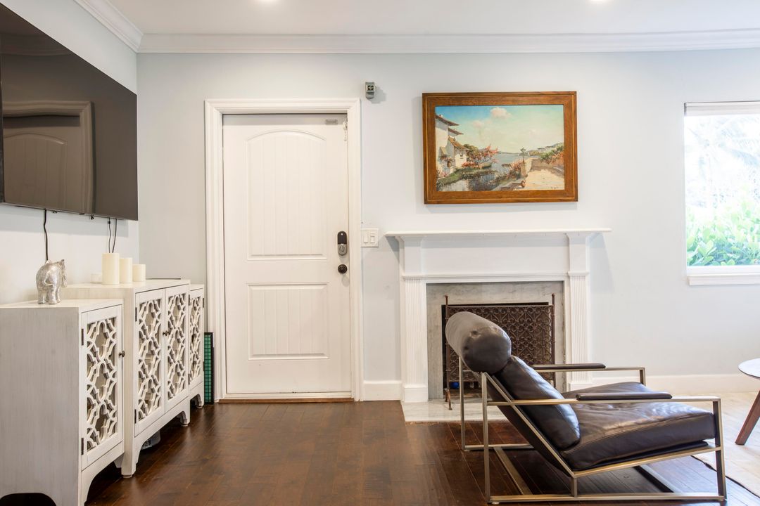 For Sale: $2,200,000 (3 beds, 2 baths, 1654 Square Feet)