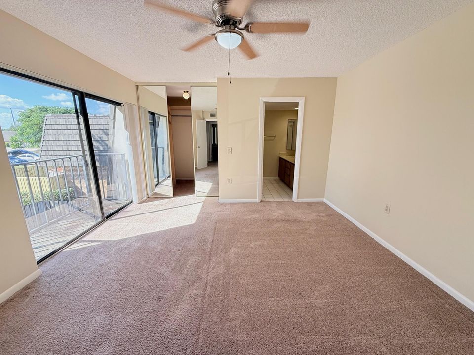 Active With Contract: $1,875 (2 beds, 2 baths, 1236 Square Feet)