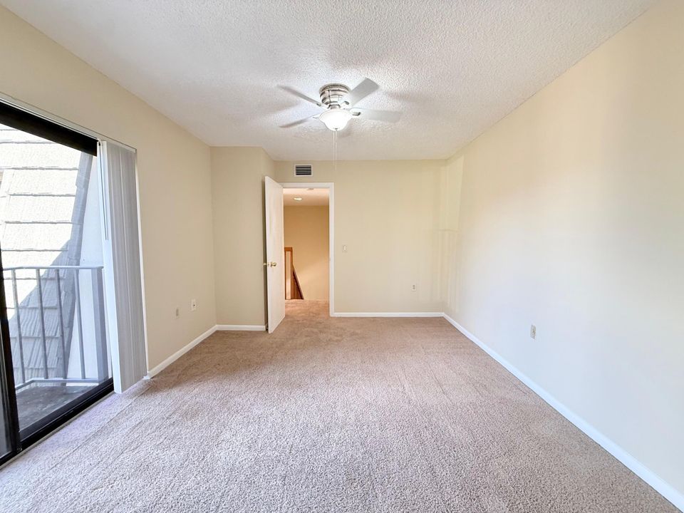 Active With Contract: $1,875 (2 beds, 2 baths, 1236 Square Feet)