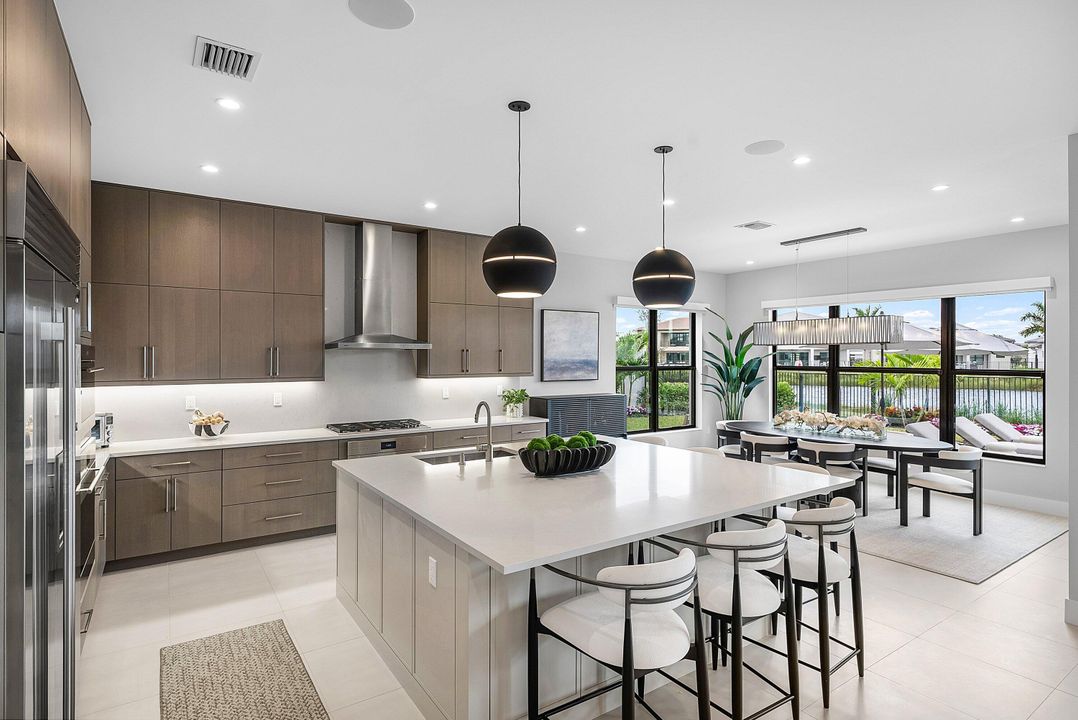 For Sale: $3,295,000 (5 beds, 6 baths, 4168 Square Feet)