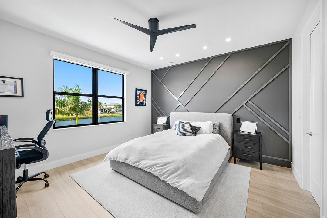 For Sale: $3,295,000 (5 beds, 6 baths, 4168 Square Feet)