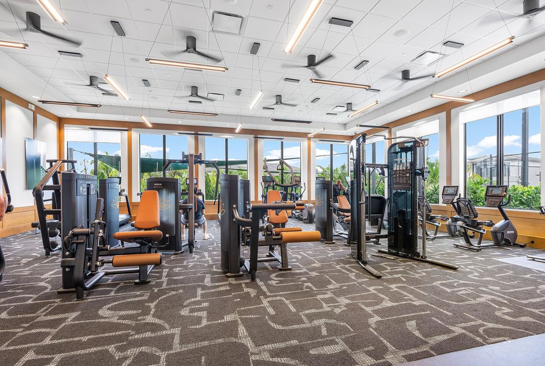 For Sale: $3,295,000 (5 beds, 6 baths, 4168 Square Feet)