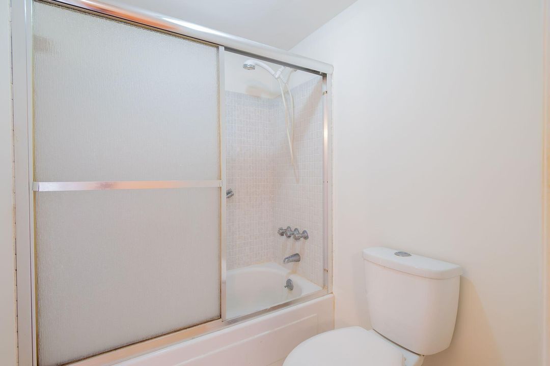 En Venta: $49,900 (2 camas, 1 baños, 894 Pies cuadrados)