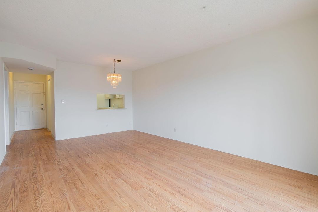 En Venta: $49,900 (2 camas, 1 baños, 894 Pies cuadrados)