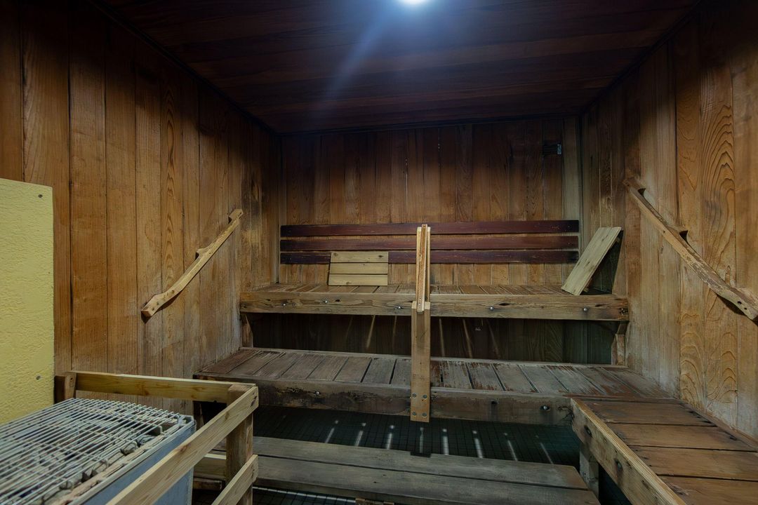 En Venta: $49,900 (2 camas, 1 baños, 894 Pies cuadrados)