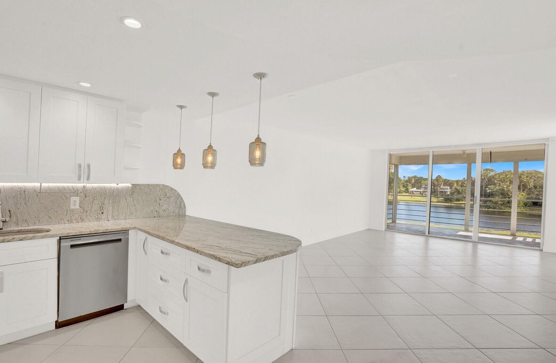 出租: $2,800 (3 贝兹, 2 浴室, 1390 平方英尺)