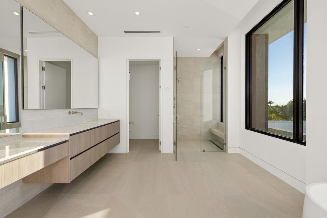 En Venta: $9,750,000 (5 camas, 6 baños, 7713 Pies cuadrados)