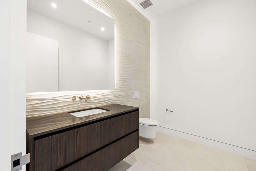 En Venta: $9,750,000 (5 camas, 6 baños, 7713 Pies cuadrados)