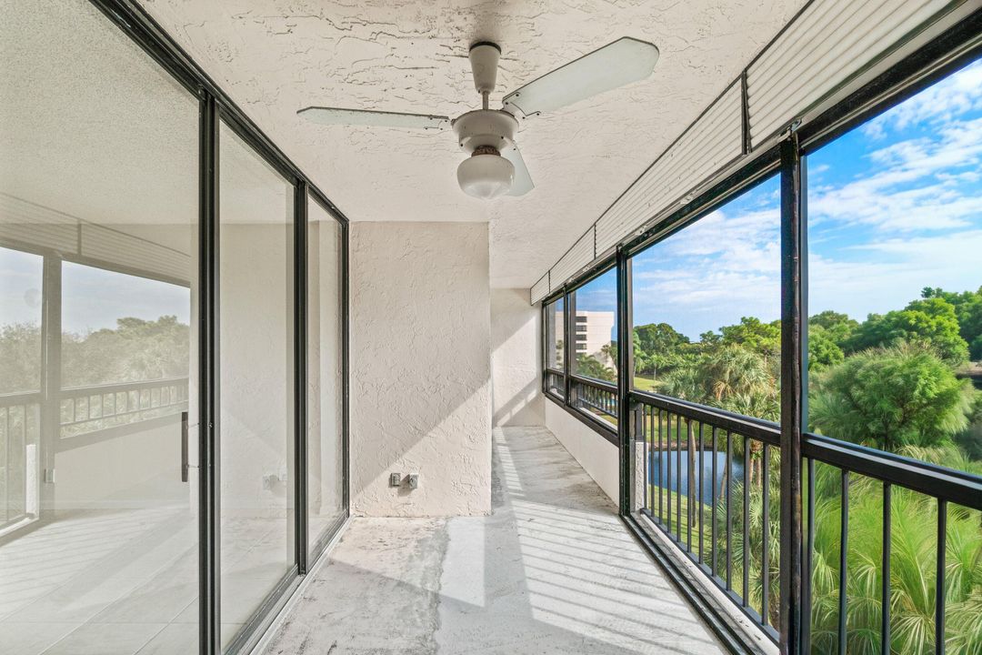 For Sale: $239,900 (2 beds, 2 baths, 1207 Square Feet)