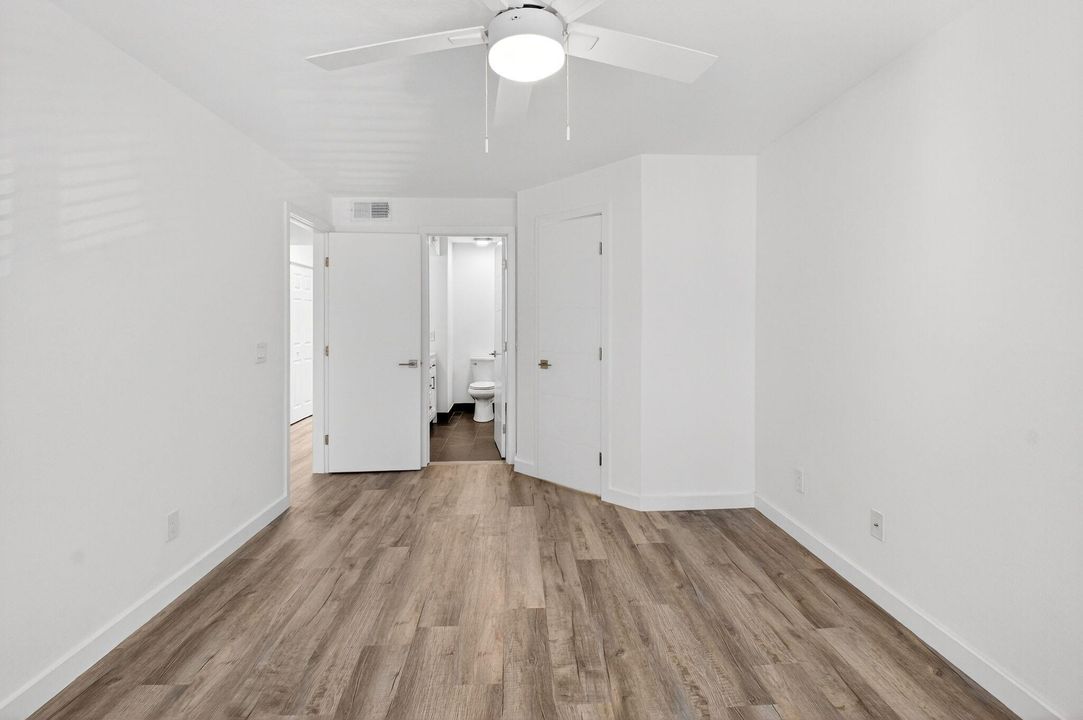 出租: $2,850 (3 贝兹, 2 浴室, 1079 平方英尺)