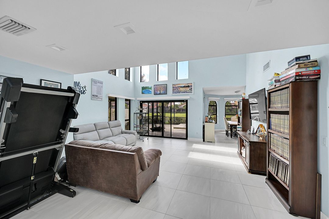 For Sale: $1,299,000 (4 beds, 3 baths, 2783 Square Feet)