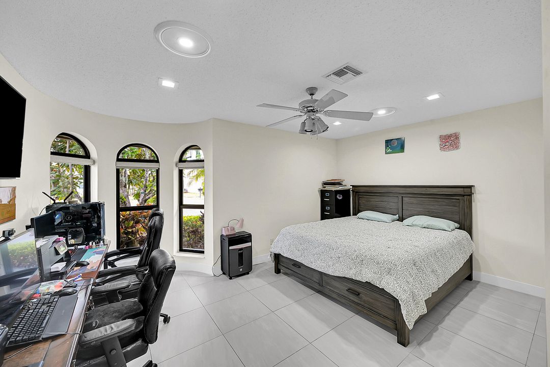 For Sale: $1,299,000 (4 beds, 3 baths, 2783 Square Feet)