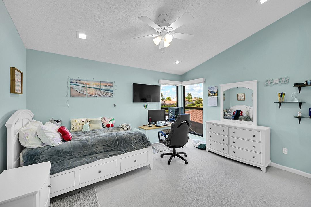 For Sale: $1,299,000 (4 beds, 3 baths, 2783 Square Feet)