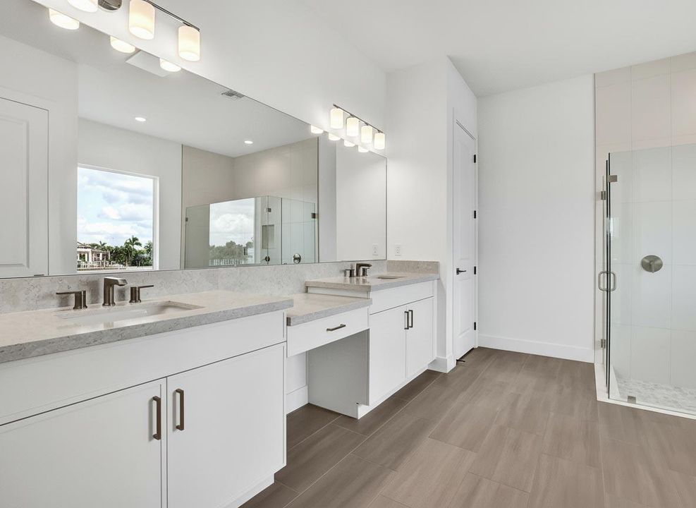 For Sale: $914,000 (3 beds, 2 baths, 2372 Square Feet)