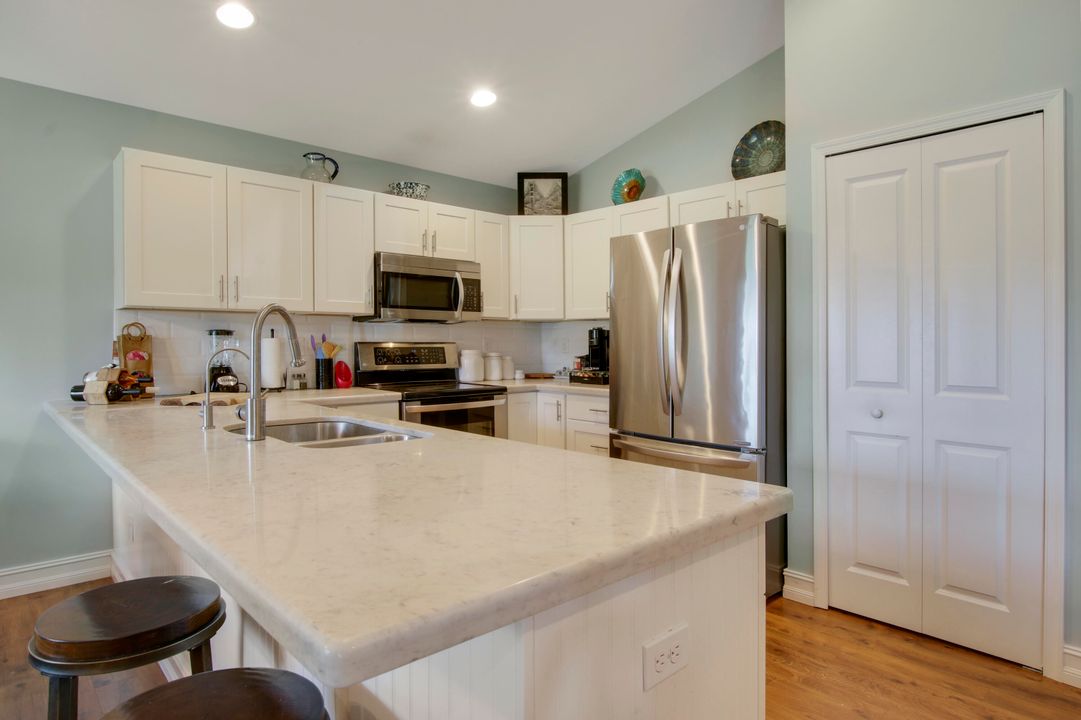 В аренду: $3,600 (3 спален, 2 ванн, 1438 Квадратных фут)