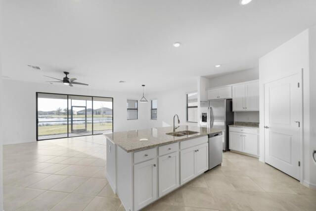 В аренду: $2,500 (3 спален, 3 ванн, 2201 Квадратных фут)