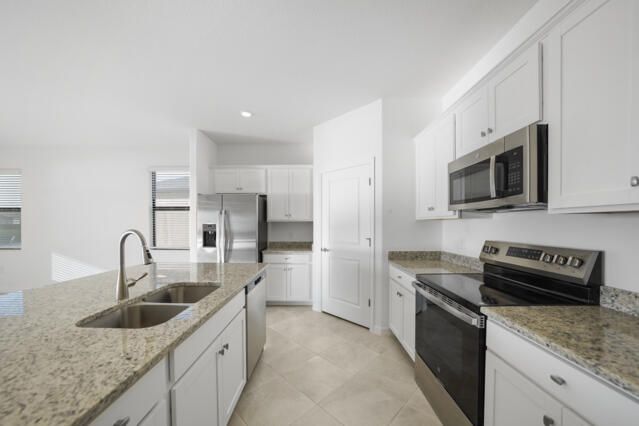 В аренду: $2,500 (3 спален, 3 ванн, 2201 Квадратных фут)