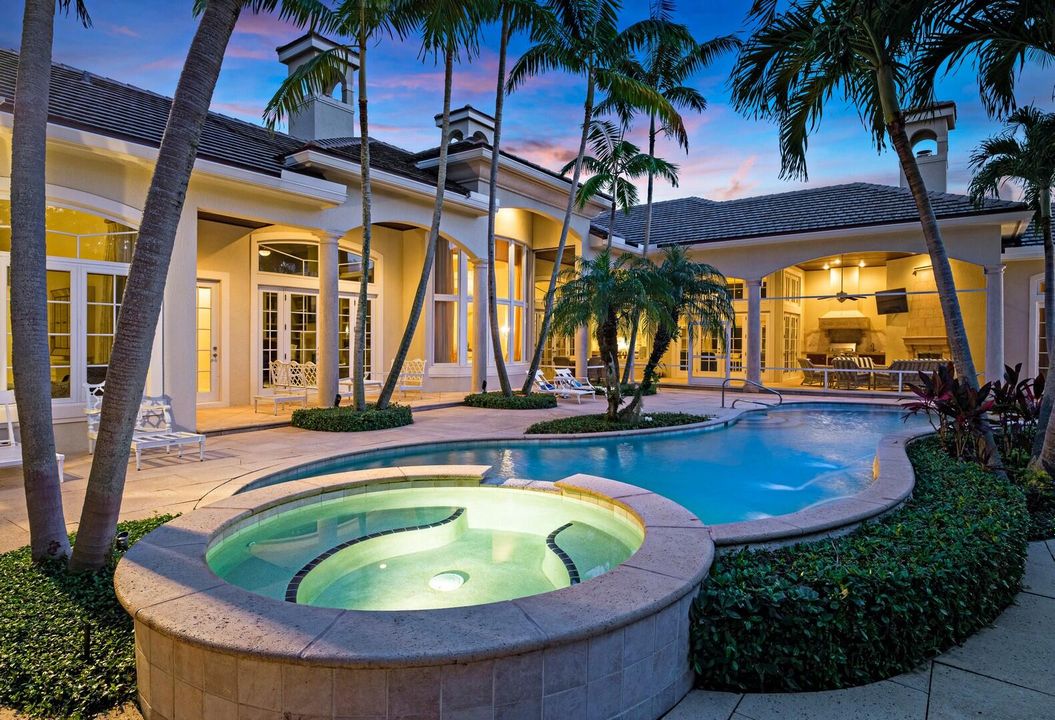 For Sale: $9,950,000 (5 beds, 6 baths, 5963 Square Feet)