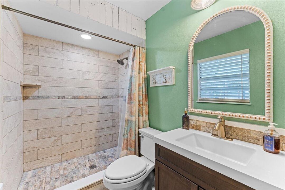 For Sale: $339,900 (3 beds, 2 baths, 1652 Square Feet)