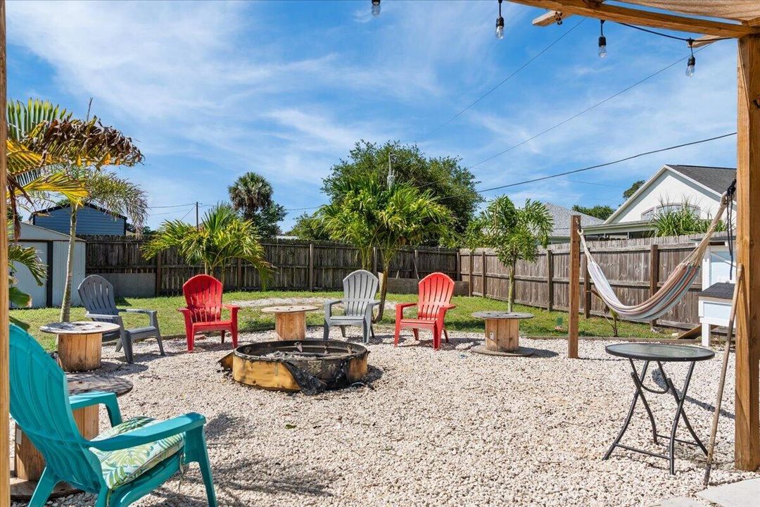 For Sale: $339,900 (3 beds, 2 baths, 1652 Square Feet)