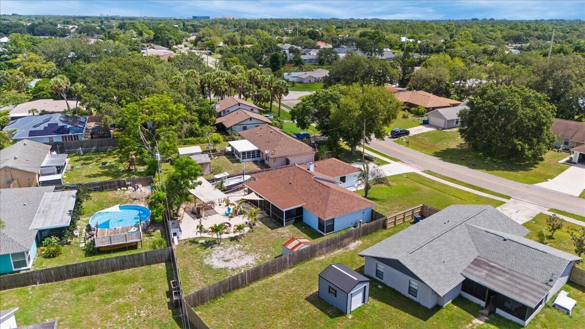 For Sale: $339,900 (3 beds, 2 baths, 1652 Square Feet)