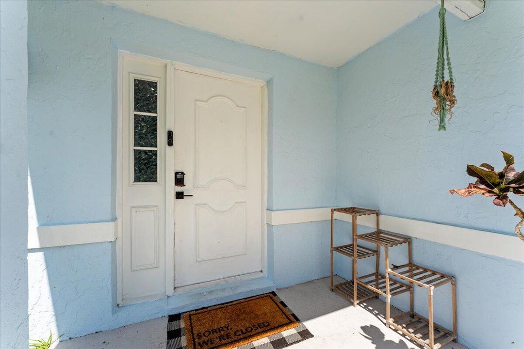 For Sale: $339,900 (3 beds, 2 baths, 1652 Square Feet)