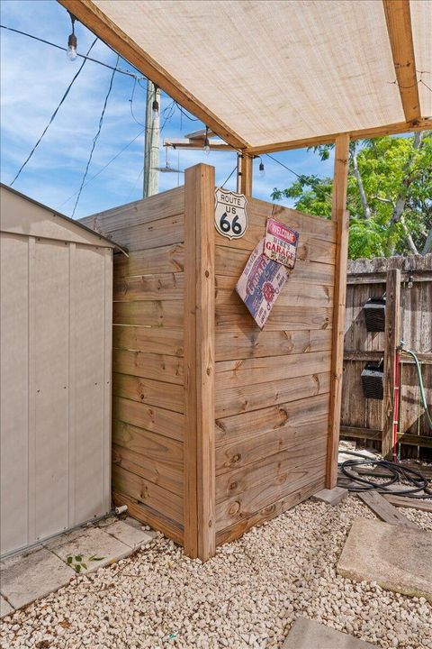 For Sale: $339,900 (3 beds, 2 baths, 1652 Square Feet)