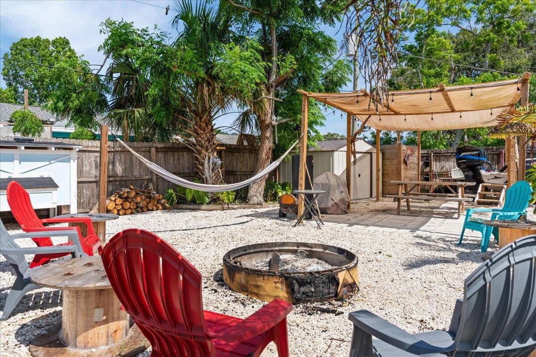 For Sale: $339,900 (3 beds, 2 baths, 1652 Square Feet)