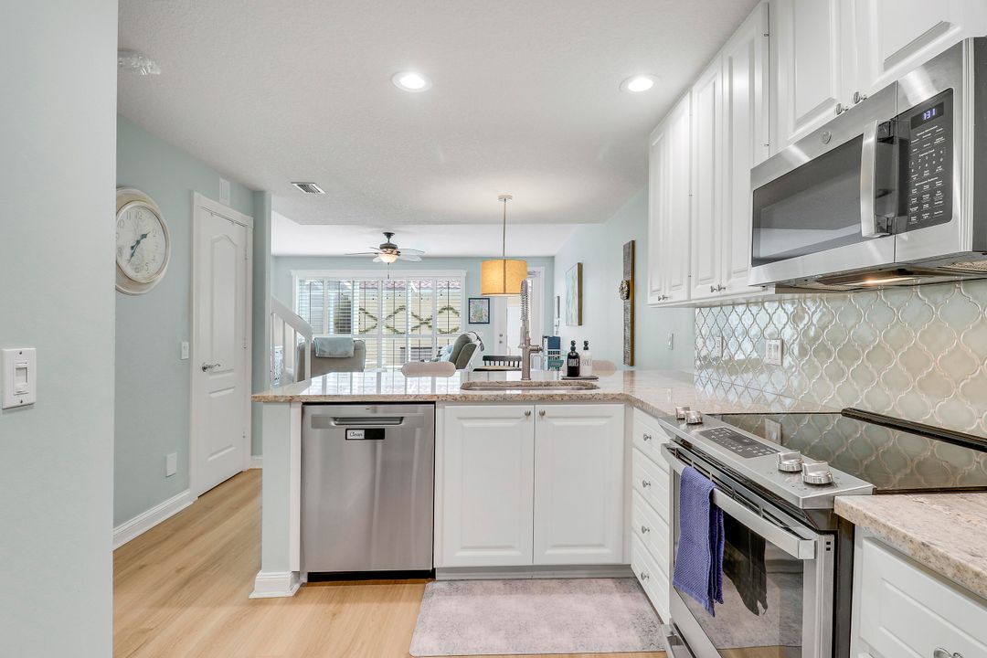 For Sale: $747,500 (3 beds, 3 baths, 1830 Square Feet)