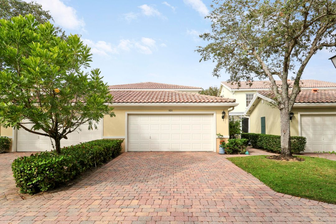 For Sale: $747,500 (3 beds, 3 baths, 1830 Square Feet)