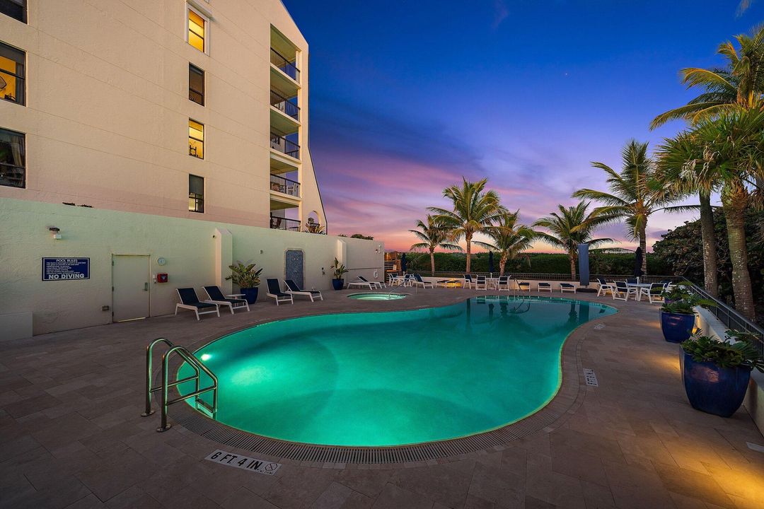 For Sale: $2,350,000 (2 beds, 2 baths, 2358 Square Feet)