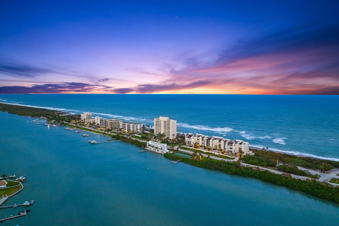 For Sale: $2,350,000 (2 beds, 2 baths, 2358 Square Feet)