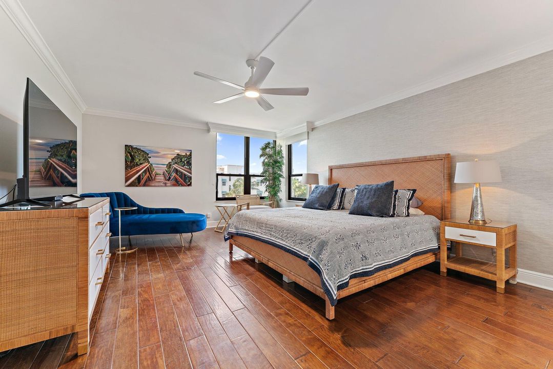 For Sale: $2,350,000 (2 beds, 2 baths, 2358 Square Feet)