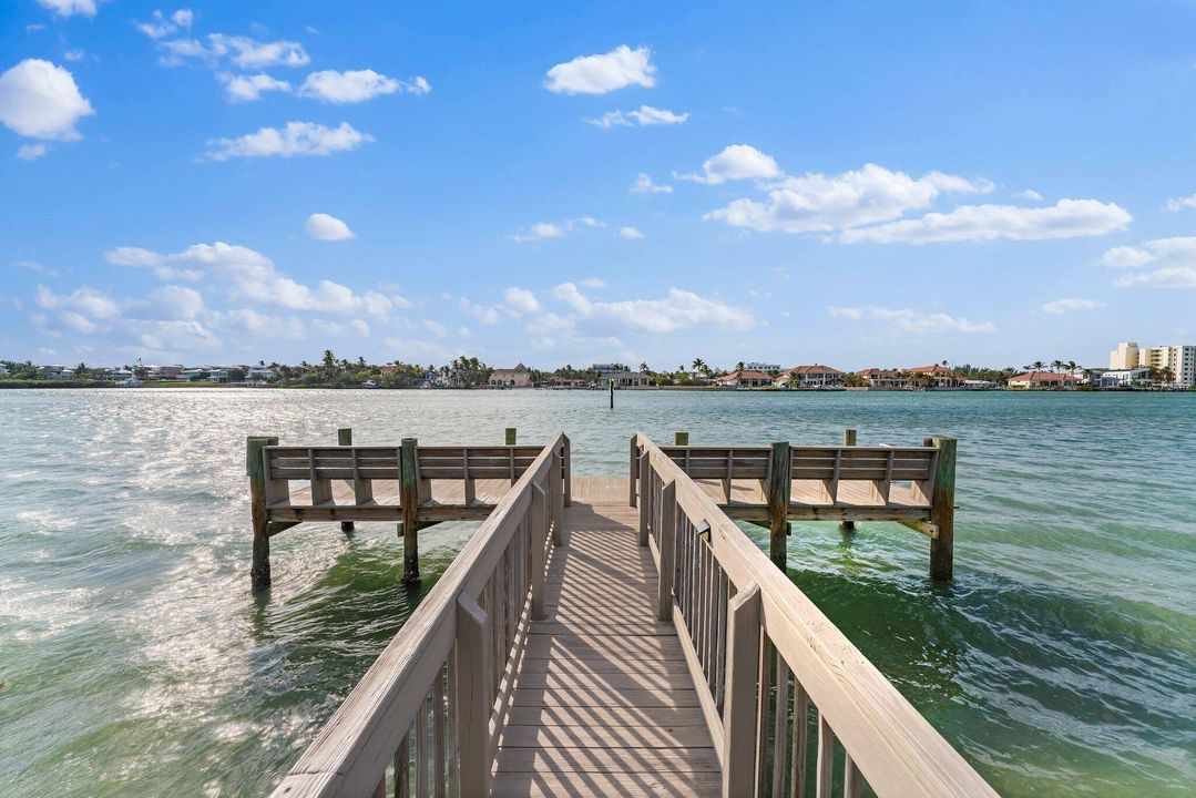 For Sale: $2,350,000 (2 beds, 2 baths, 2358 Square Feet)