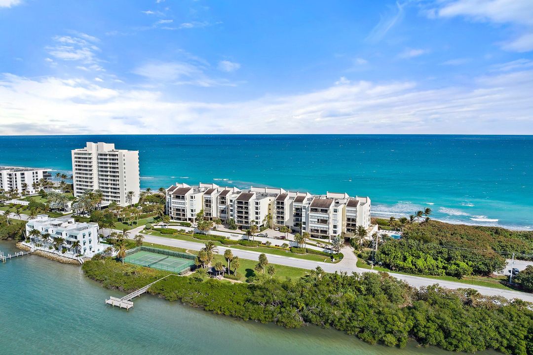 For Sale: $2,350,000 (2 beds, 2 baths, 2358 Square Feet)