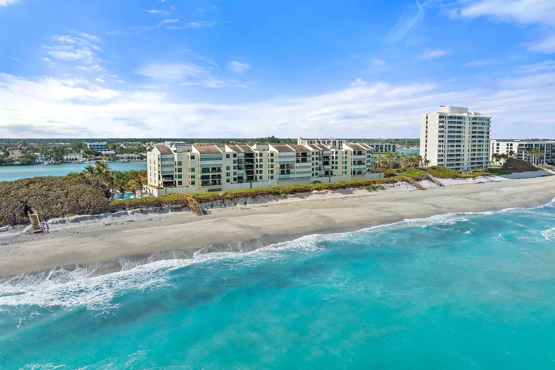 For Sale: $2,350,000 (2 beds, 2 baths, 2358 Square Feet)