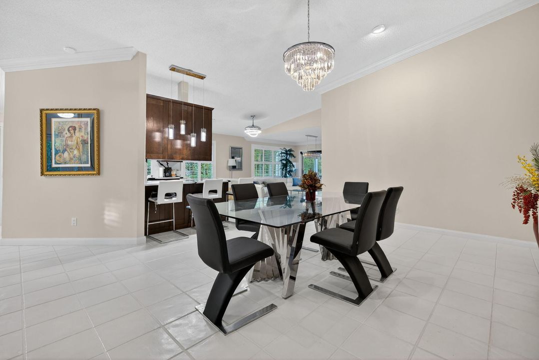 For Sale: $470,000 (2 beds, 2 baths, 1610 Square Feet)