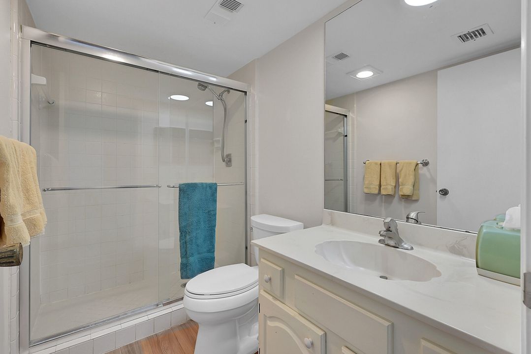 For Rent: $2,750 (2 beds, 2 baths, 1050 Square Feet)