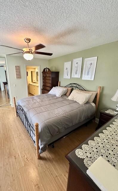 На продажу: $257,000 (2 спален, 2 ванн, 1236 Квадратных фут)